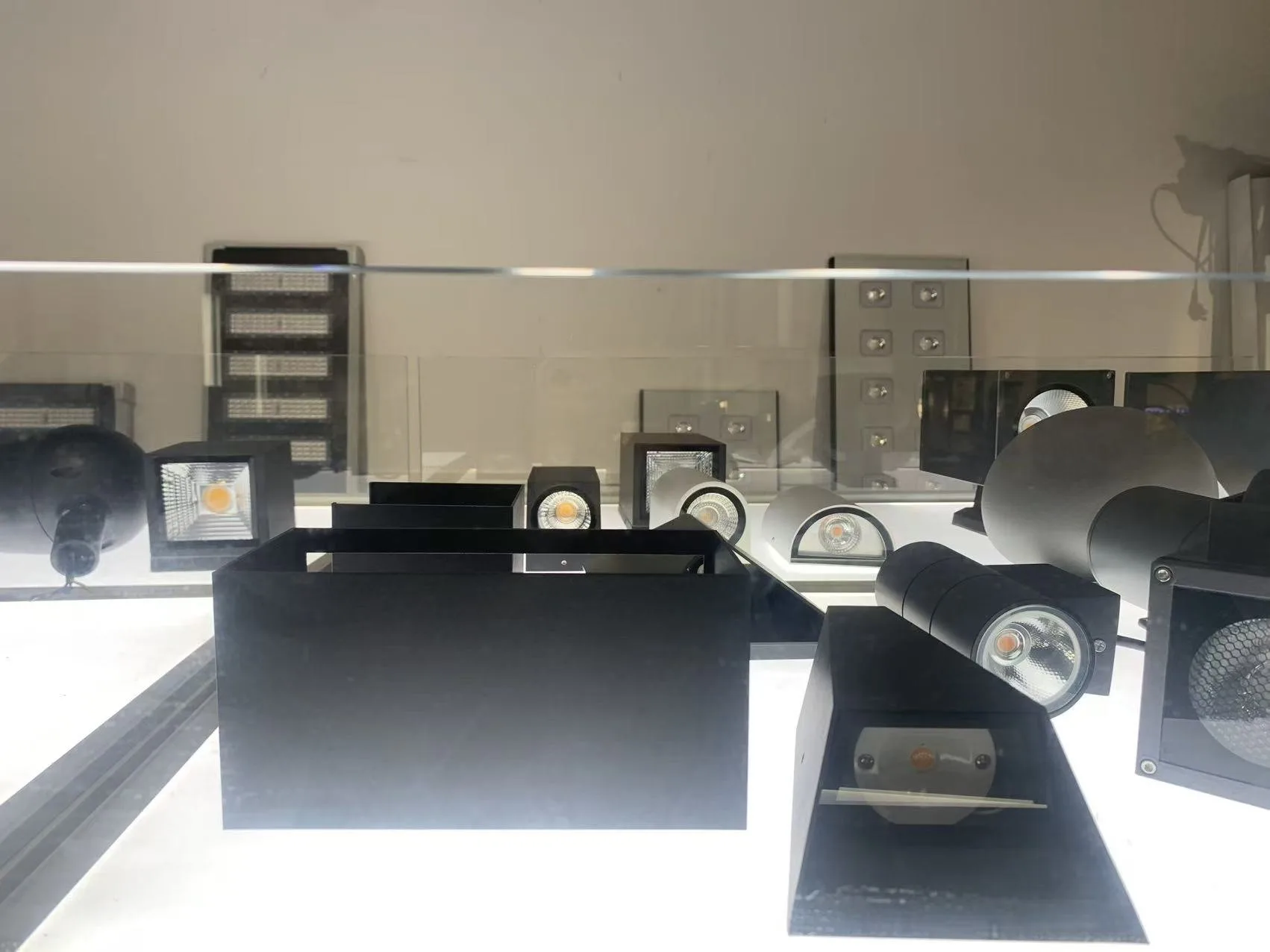 Landscape lighting display